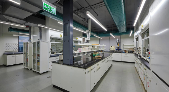 Role of Laboratory Furniture